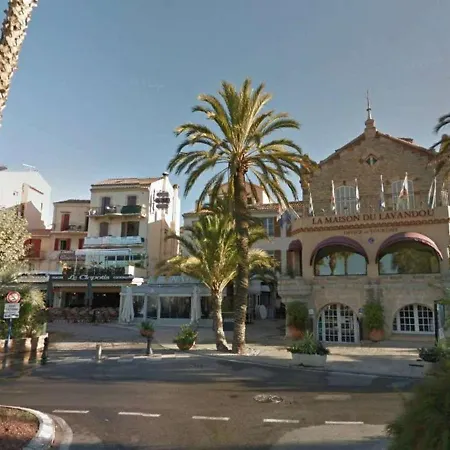 T2 Climatise, Terrasse, A 3 Couchages - Fr-1-251-379 * Le Lavandou