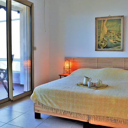 T2 Climatise, Terrasse, A 3 Couchages - Fr-1-251-379